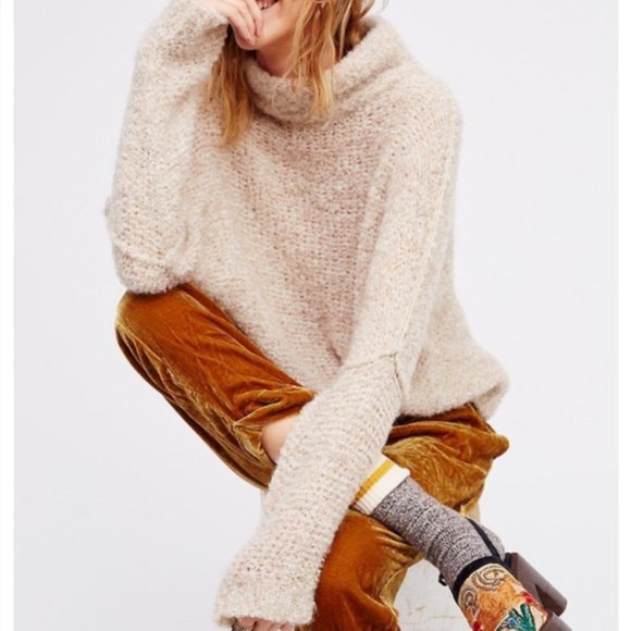 Free People Sweaters - Free People In Her Element Tunic Sweater Medium